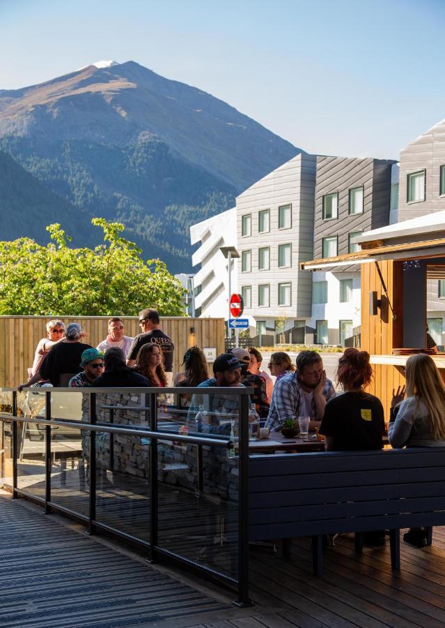 Ramada By Wyndham Queenstown Central Exteriér fotografie