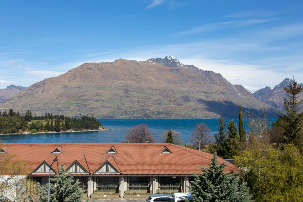 Ramada By Wyndham Queenstown Central Exteriér fotografie