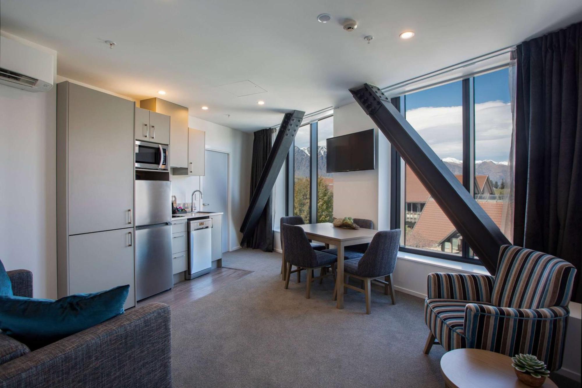 Ramada By Wyndham Queenstown Central Exteriér fotografie