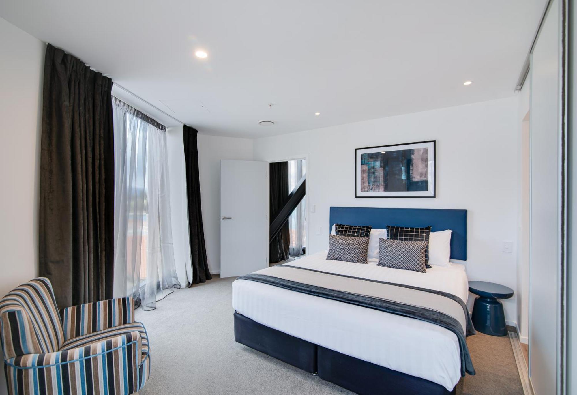 Ramada By Wyndham Queenstown Central Exteriér fotografie